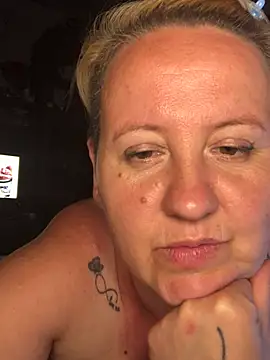 SofiaAmour webcam