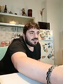 bear_skinny live cam on StripChat