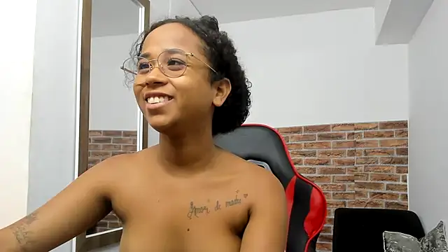 wizarpamela live cam on StripChat