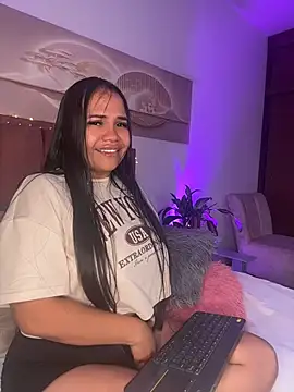 NoahJade webcam
