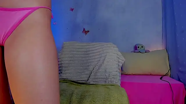 YourLizzyDoll webcam
