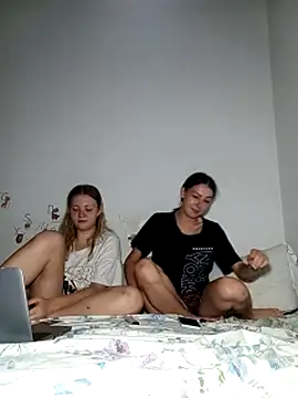 ella_maya webcam