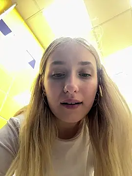 Polly_Pop webcam