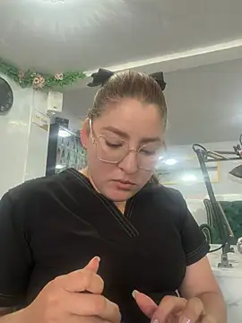 Ardiente10latina webcam