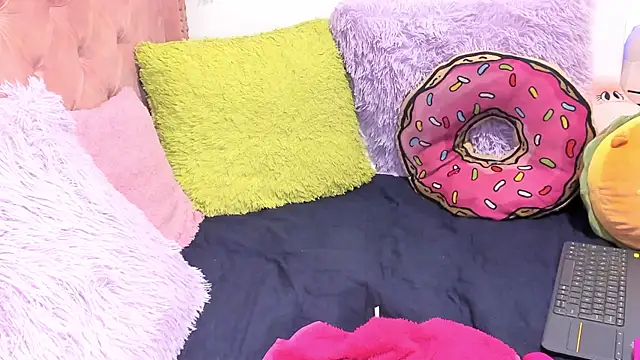 LillyCandy webcam