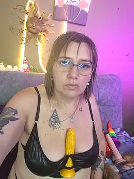 nanygp live cam on StripChat