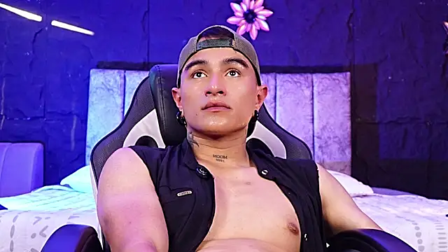LiamDeep webcam