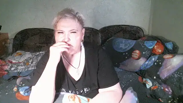Lana555 live cam on StripChat