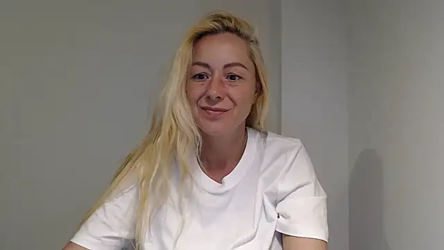 _karolynesyera_ webcam