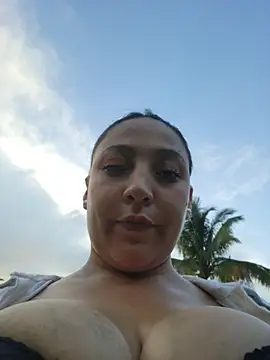 VickyHoult webcam