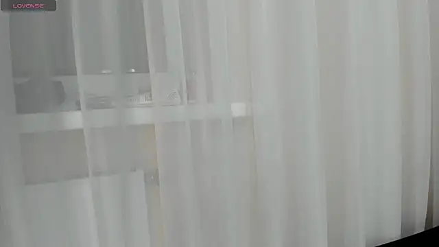Greys_Fox live cam on StripChat