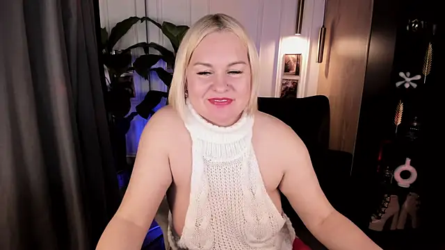 YolandaKiss webcam