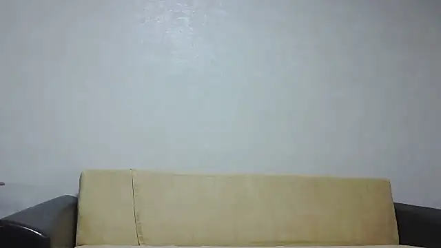 aylinblushing live cam on StripChat