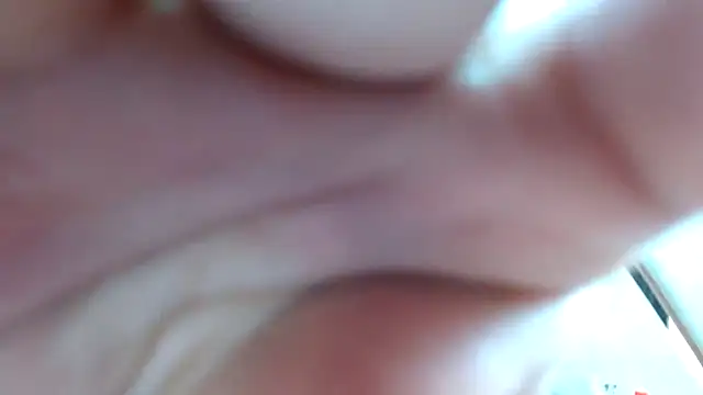 erika_lind3r live cam on StripChat