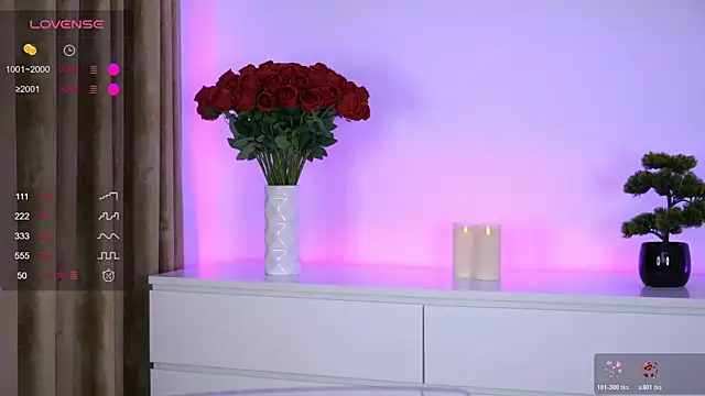 AishaSins webcam