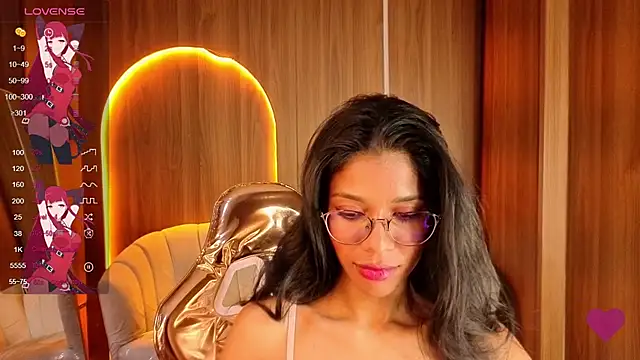 Alina_b_ webcam