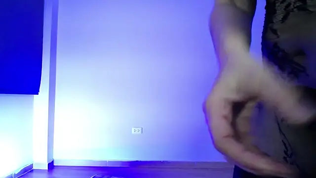 rubiblues live cam on StripChat