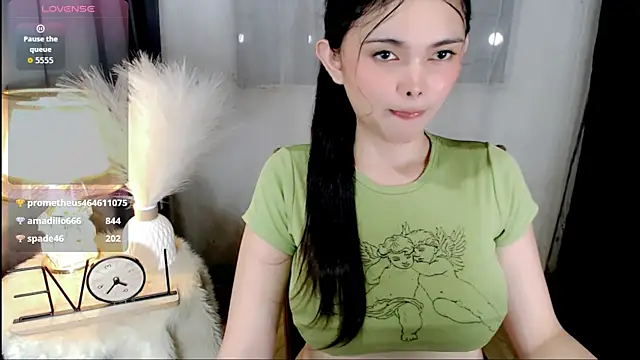wildest_fantasy live cam on StripChat