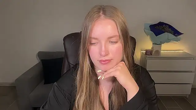 EvaMaddison webcam