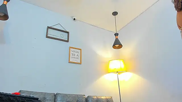 ile_matamba live cam on StripChat