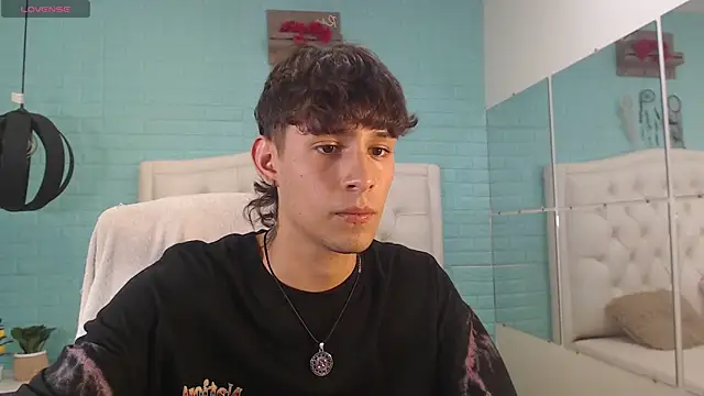 DraxBlade09 live cam on StripChat