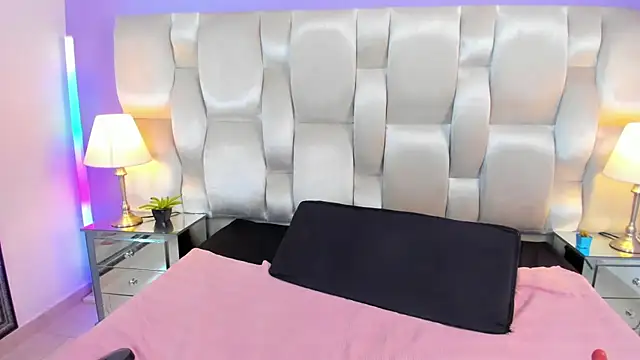 Emma_Houston_ live cam on StripChat