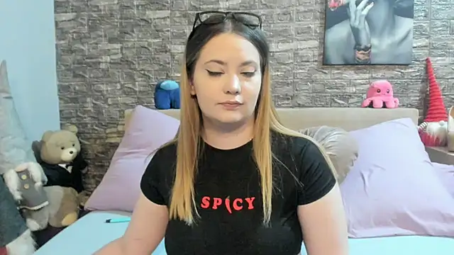 kalindahot live cam on StripChat