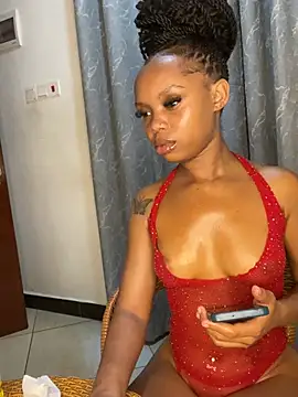 sexyie_caramel live cam on StripChat