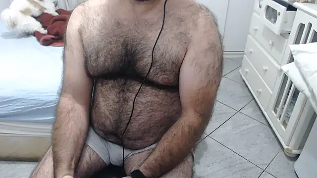 MysterBearMG live cam on StripChat