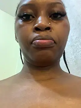 Sweet_Vinkah live cam on StripChat