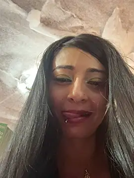 IsabellaMariet live cam on StripChat