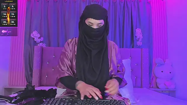 Nayla-Mouna webcam