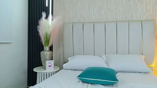 Carrie_GB webcam
