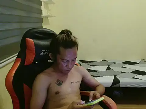ashelyxyn69xx webcam