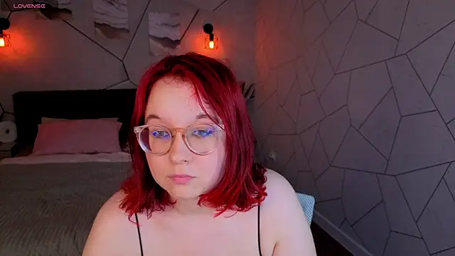 Aleks-casterrr live cam on StripChat