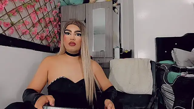 Thiara_veky_ webcam