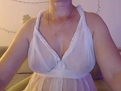 YourfantasyGiuly webcam