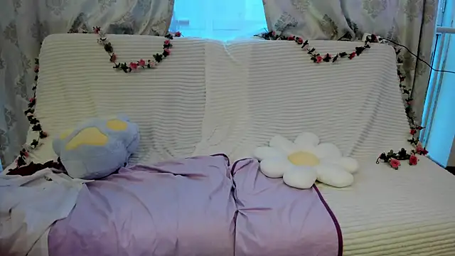 miko_honey live cam on StripChat