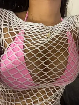 Luna_20x live cam on StripChat