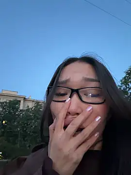 trytomakememoam webcam