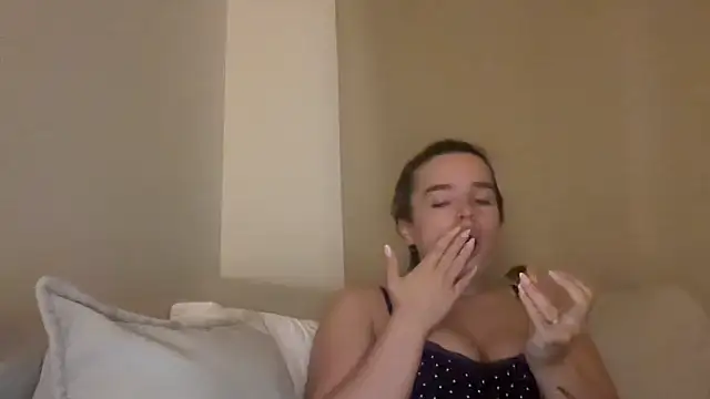 maisiesmithx - Maisiesmithx's free webcam - UK Sex Cams