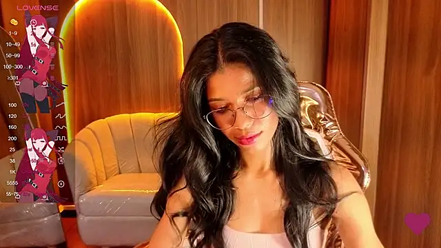 Alina_b_ live cam on StripChat