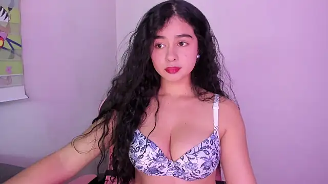 Arianna_Jannes live cam on StripChat