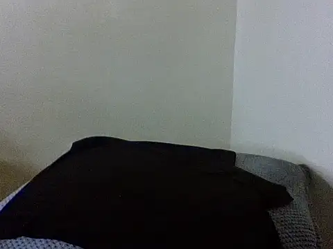 Sexyvishyy live cam on StripChat