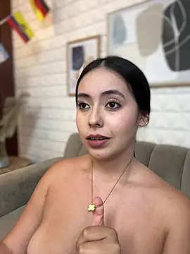 Julietasantos__ webcam
