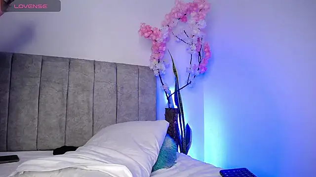 Sweet_hot_mia webcam