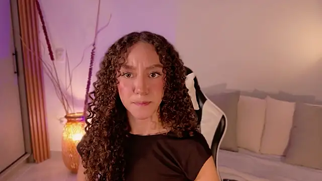 ChloeMoreti webcam