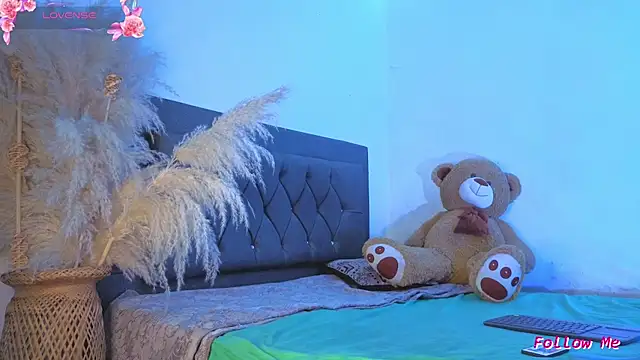 Thalyanna_ebonny webcam