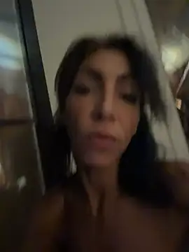 Yasmiinee webcam