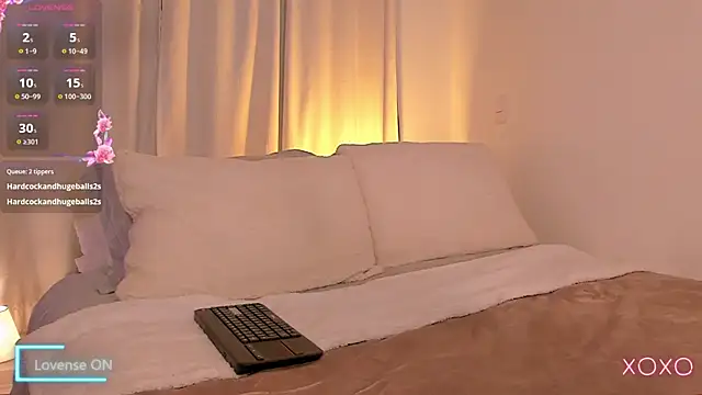ludovikasallow webcam